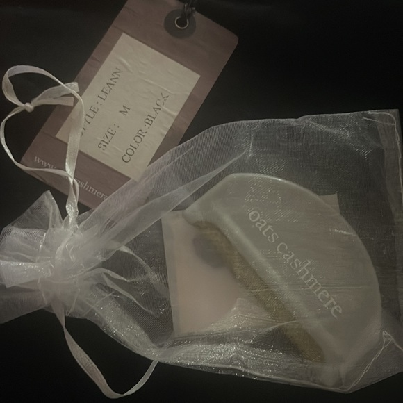 Oats cashmere “Leann”  open front maxi cardigan with side slits. Retail $690CAD - Picture 2 of 2